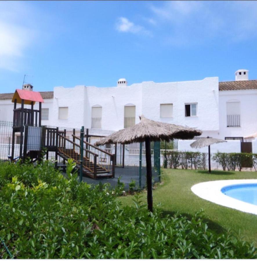 דירות צ'יקלנה דה לה פרונטרה Real De La Barrosa מראה חיצוני תמונה